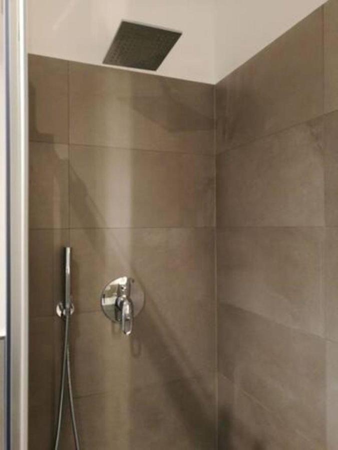 Appartamento Con Grande Terrazzo In Via Lomellina - Lome 527 ミラノ エクステリア 写真